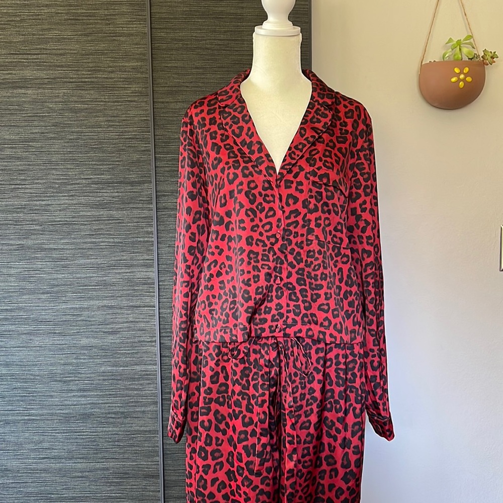 Good American Leopard Lounge/PJ Set
